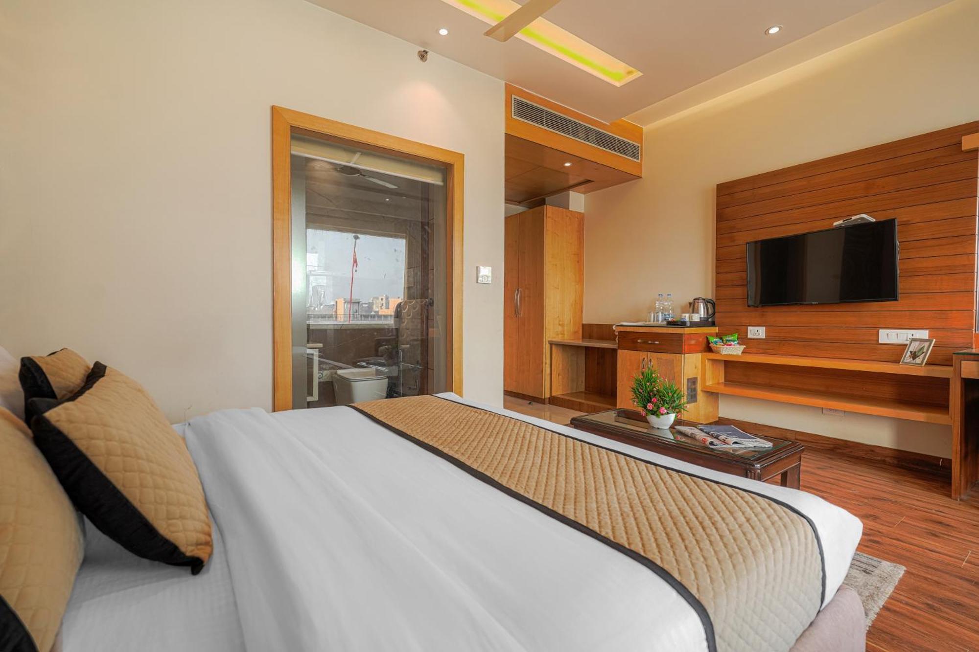 Csjs Inn Hotel Amritsar Exterior photo