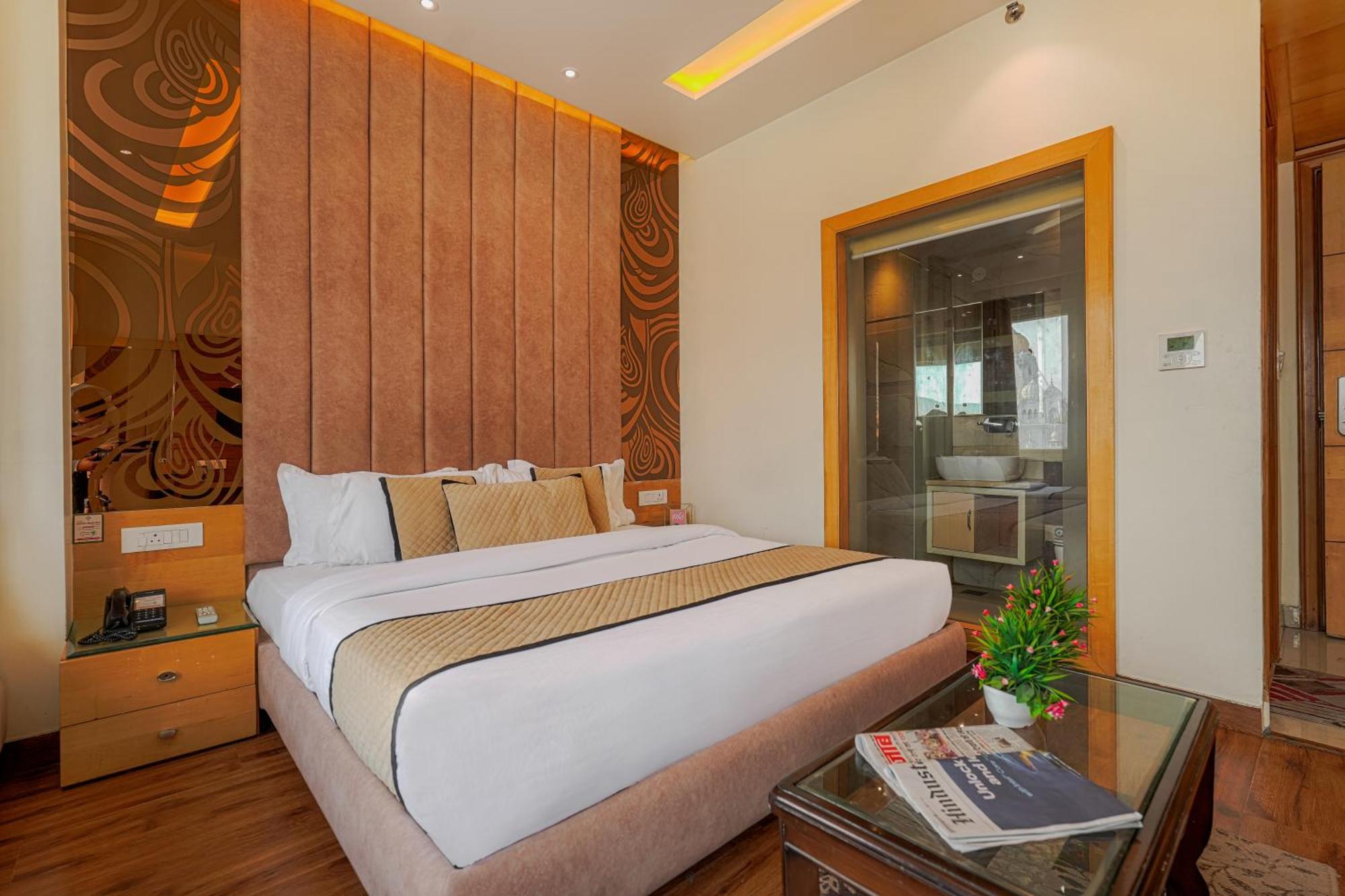 Csjs Inn Hotel Amritsar Exterior photo