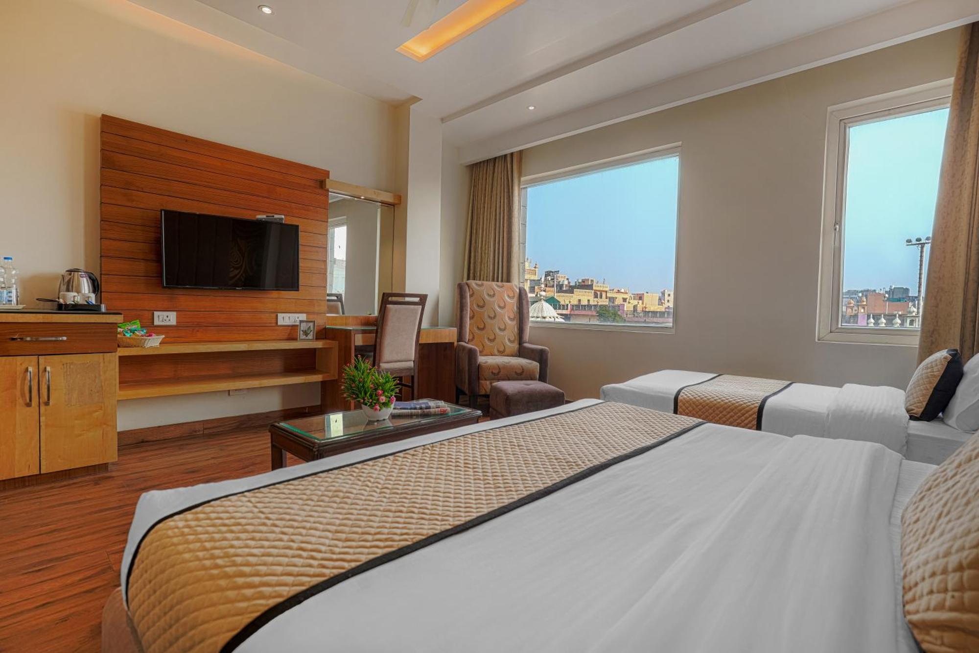 Csjs Inn Hotel Amritsar Exterior photo