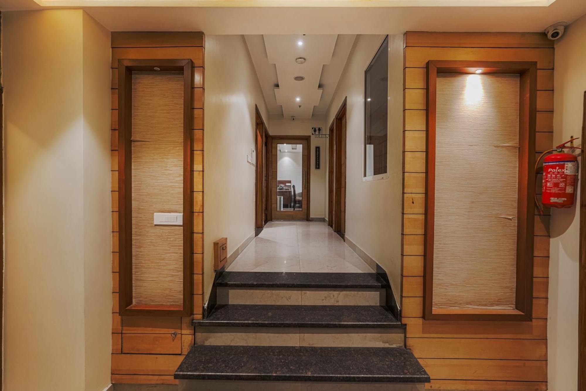 Csjs Inn Hotel Amritsar Exterior photo