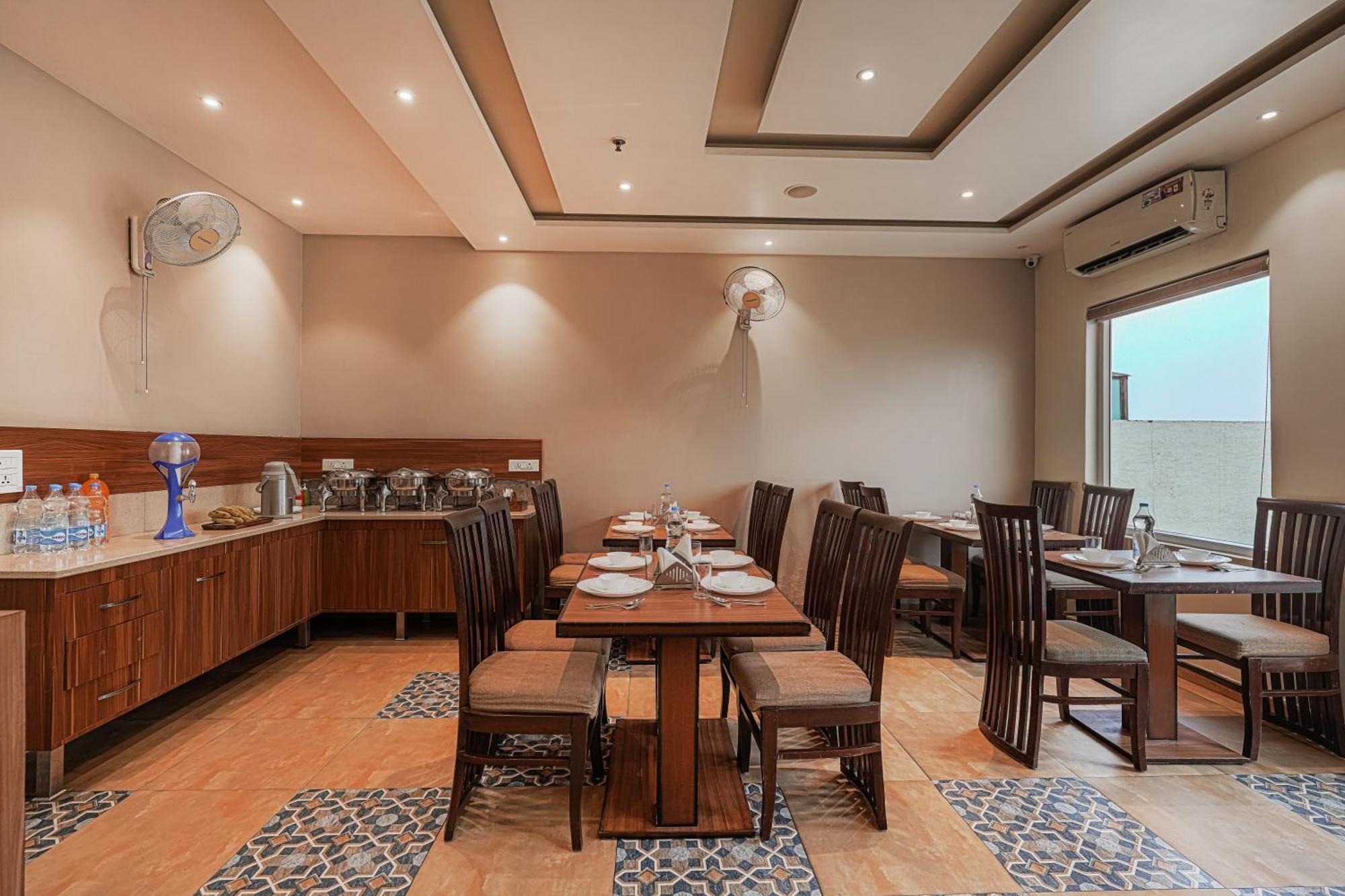 Csjs Inn Hotel Amritsar Exterior photo