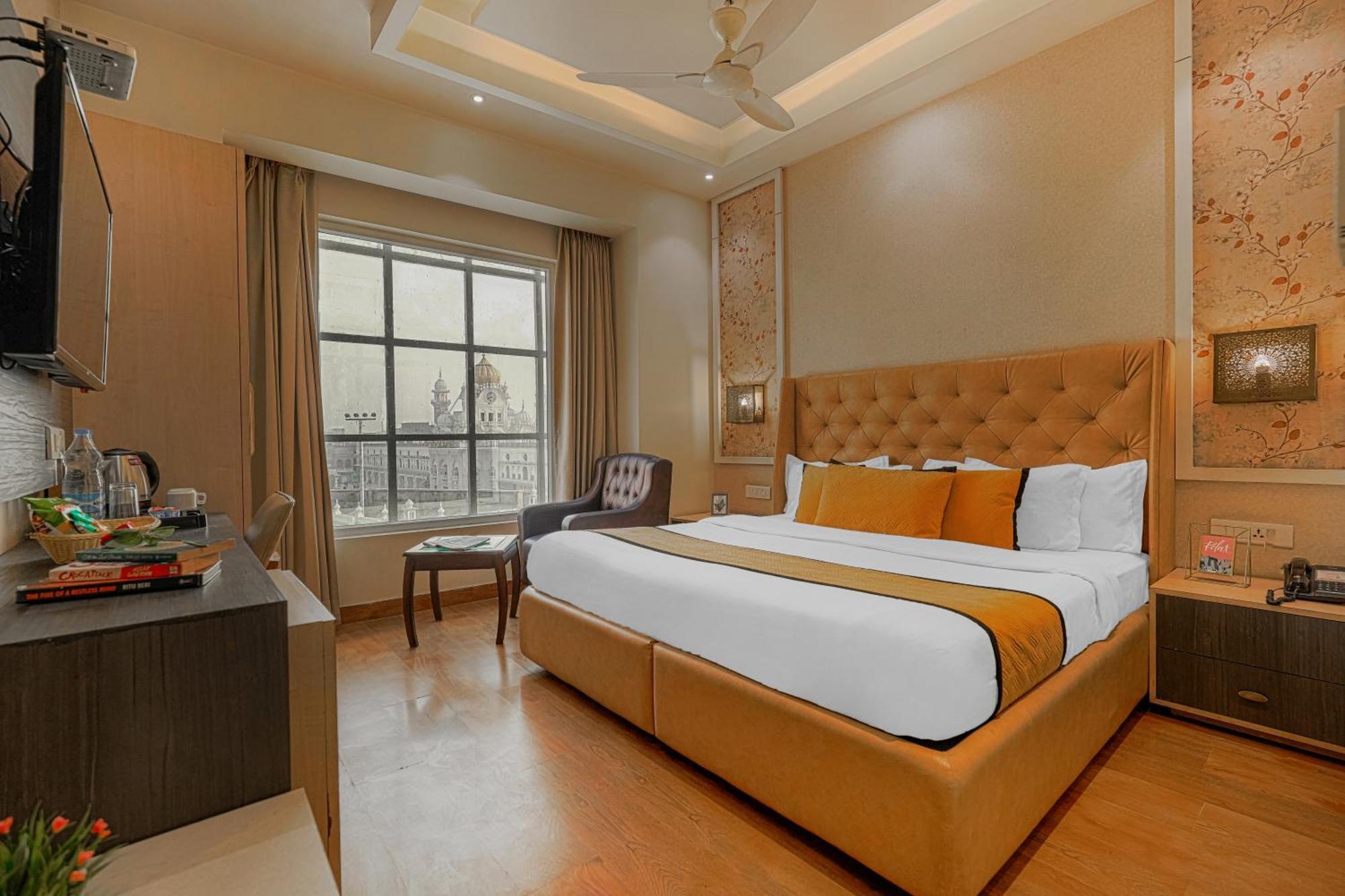 Csjs Inn Hotel Amritsar Exterior photo